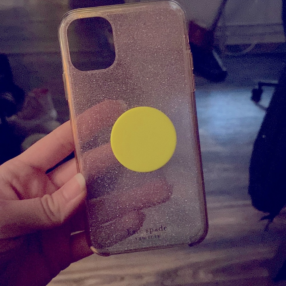 Kate Spade iPhone 11 case (with yellow pop socket)